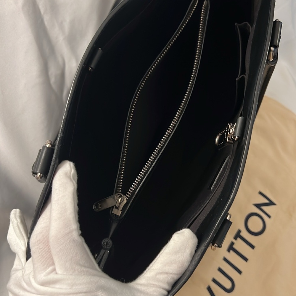 Louis Vuitton Black Epi Leather Passy GM Bag - Picture 9 of 16